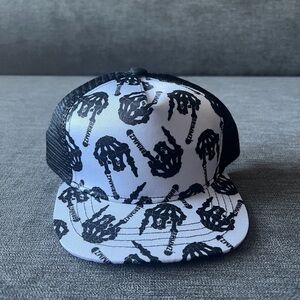 Brimmz Black and White Trucker Hat with Skeleton Print size XS infant